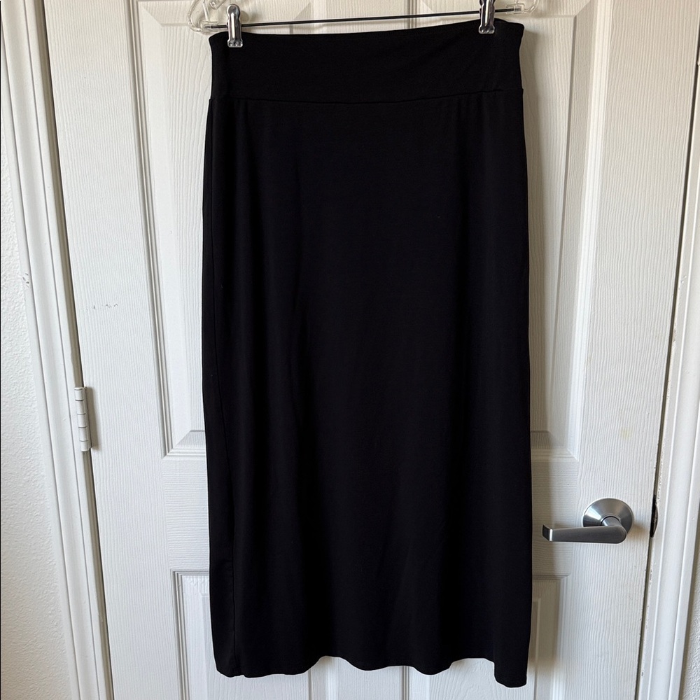 Eileen Fisher Classic Black Midi Skirt.